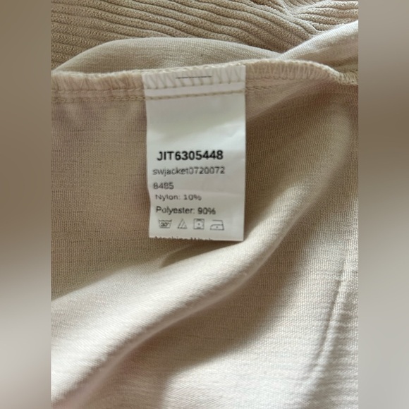 NWOT SHEIN FRENCHY FLAP POCKET, CROP CORDUROY JACKET SZ L. Trendy, neutral tone - Picture 6 of 10